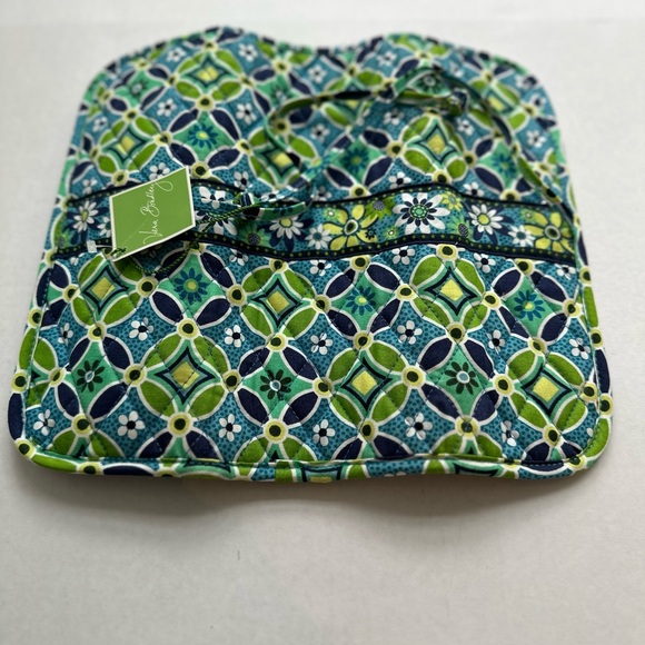 NWT Vera Bradley Make Up Brush travel set. “Daisy Daisy” pattern. - Picture 9 of 16